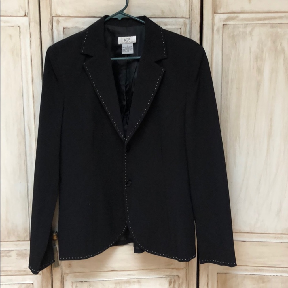 Black white dotted line Blazer